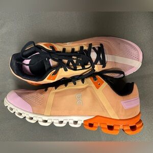 On Cloudflow Running Shoes in Rose/Fiji | Women’s Size 10